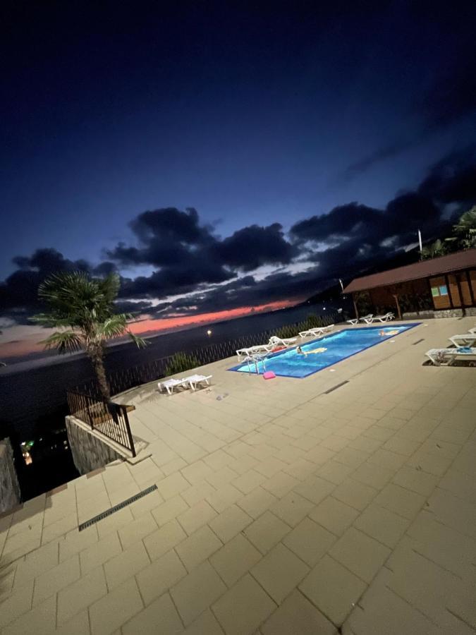 Astan Hotel ガグラ エクステリア 写真